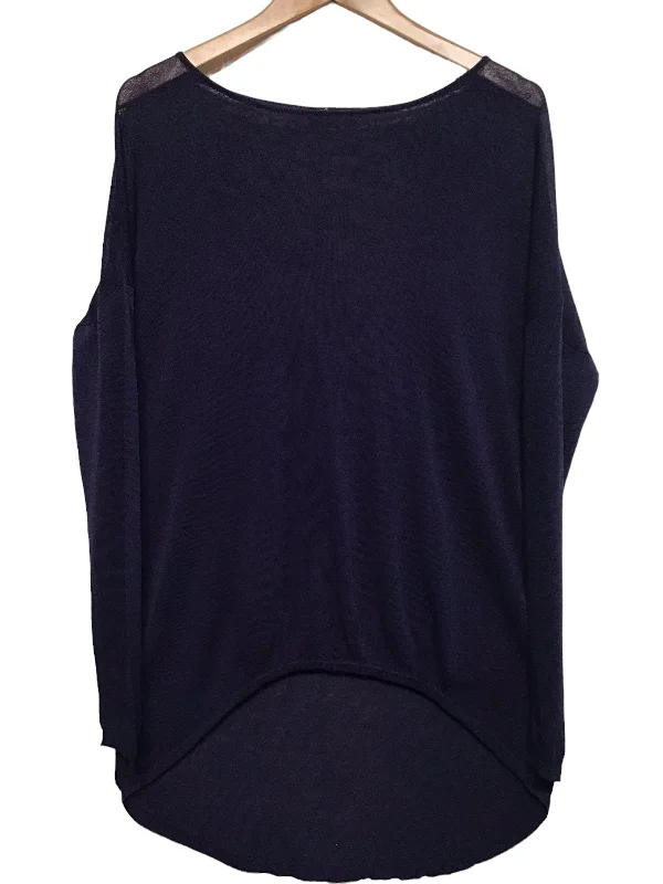 Women’s Long Sleeved Top (Size XL)